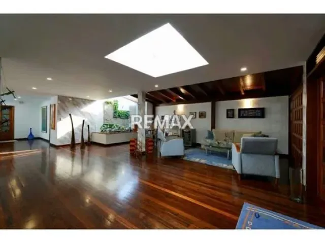 Hermosa casa en venta ubicada en Cumbre de Curumo BARUTA - 3