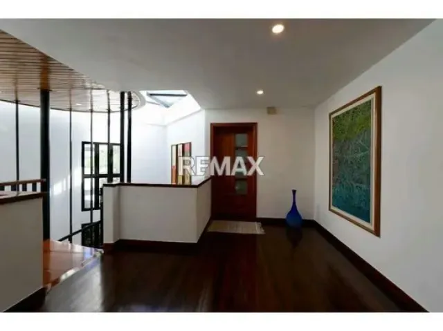 Hermosa casa en venta ubicada en Cumbre de Curumo BARUTA - 8