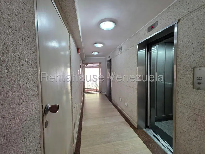 Apartamento (1 Nivel) en Venta en La Bonita, Distrito Metropolitano - 29