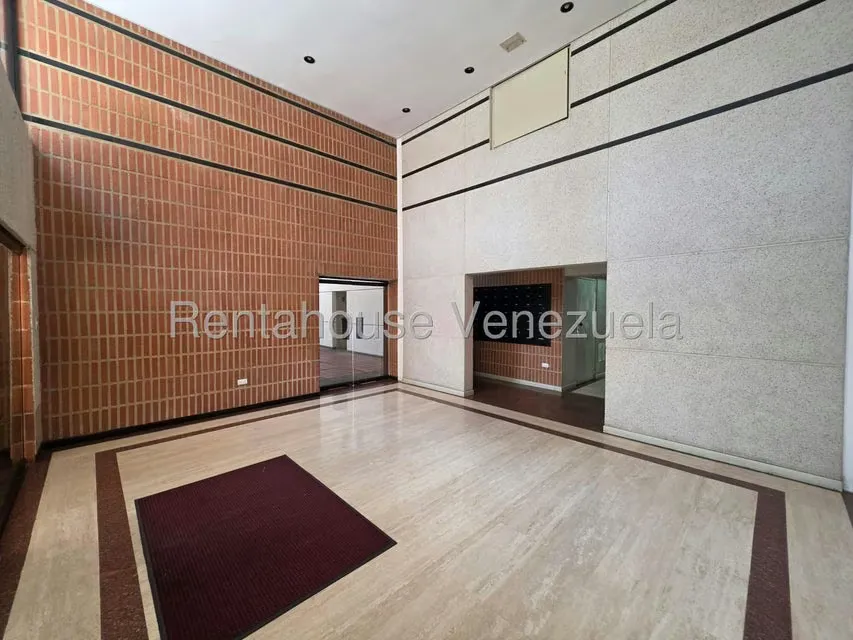 Apartamento (1 Nivel) en Venta en La Bonita, Distrito Metropolitano - 31