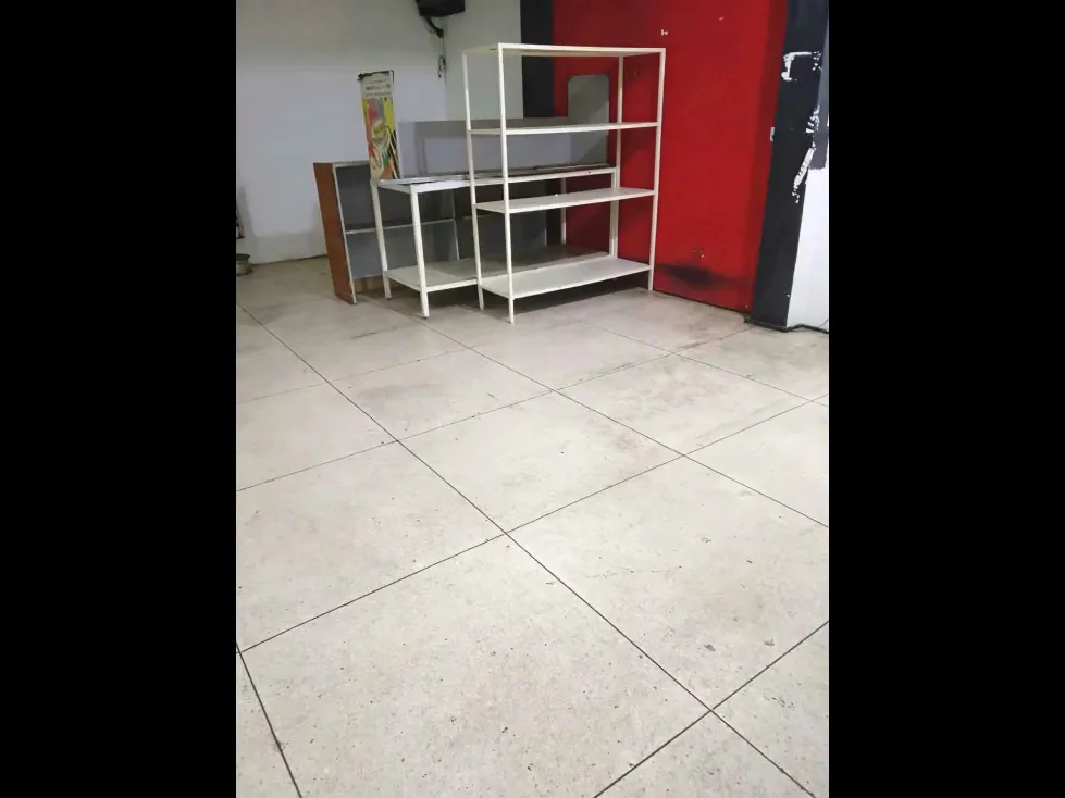 Local Comercial en Alquiler en Av. Sucre de Catia, Caracas - 3