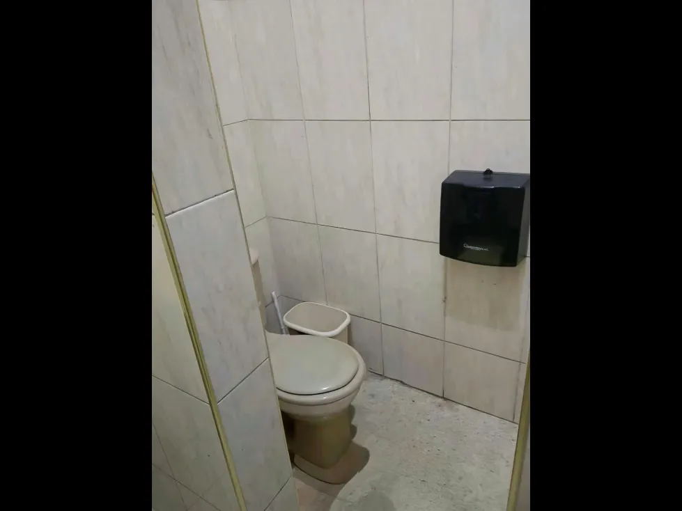 Local Comercial en Alquiler en Av. Sucre de Catia, Caracas - 4