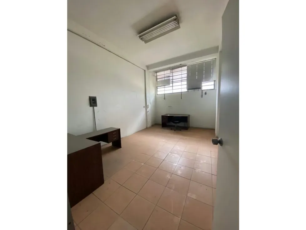 Vendo galpón c/ local 707+615 m2 Alta Vista Catia 1083 - 6