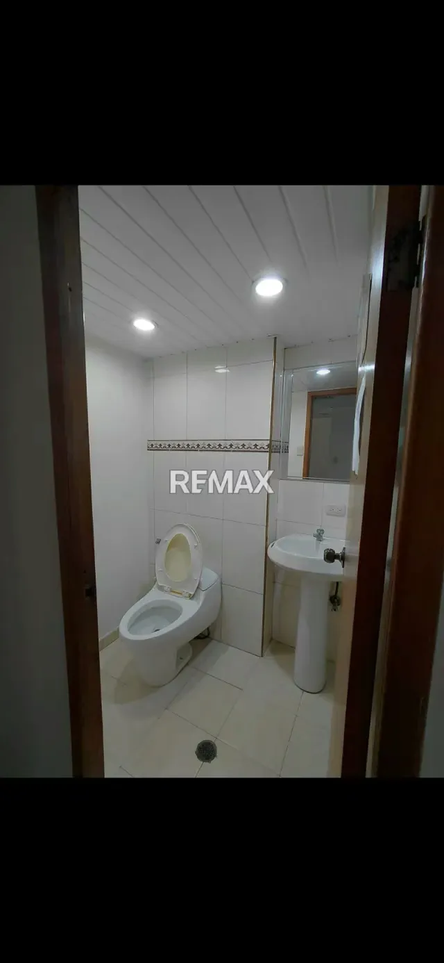 Local en Venta en Centro Comercial Aventura Plaza- Av Ppal de Lechería - 4