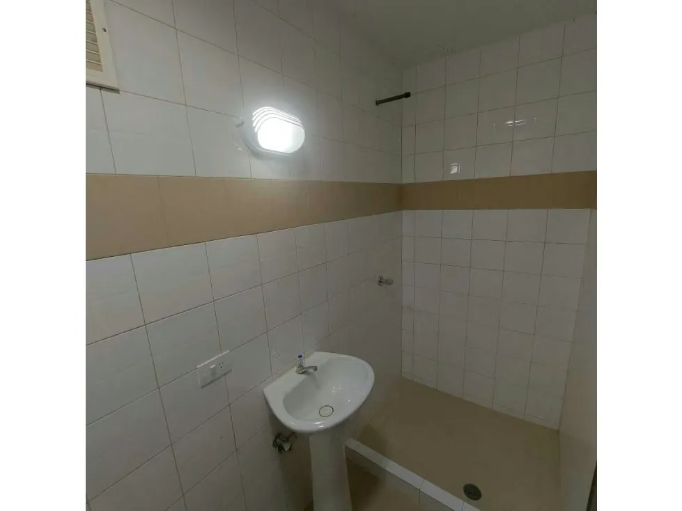 Galpón en Venta en Filas de Mariche 4000 mts2 - 34
