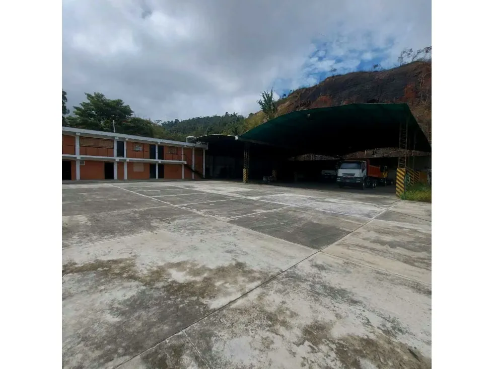 Galpón en Venta en Filas de Mariche 4000 mts2 - 10