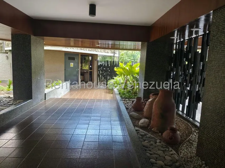 Apartamento (1 Nivel) en Venta en Las Mesetas de Santa Rosa de Lima, Distrito Metropolitano - 2