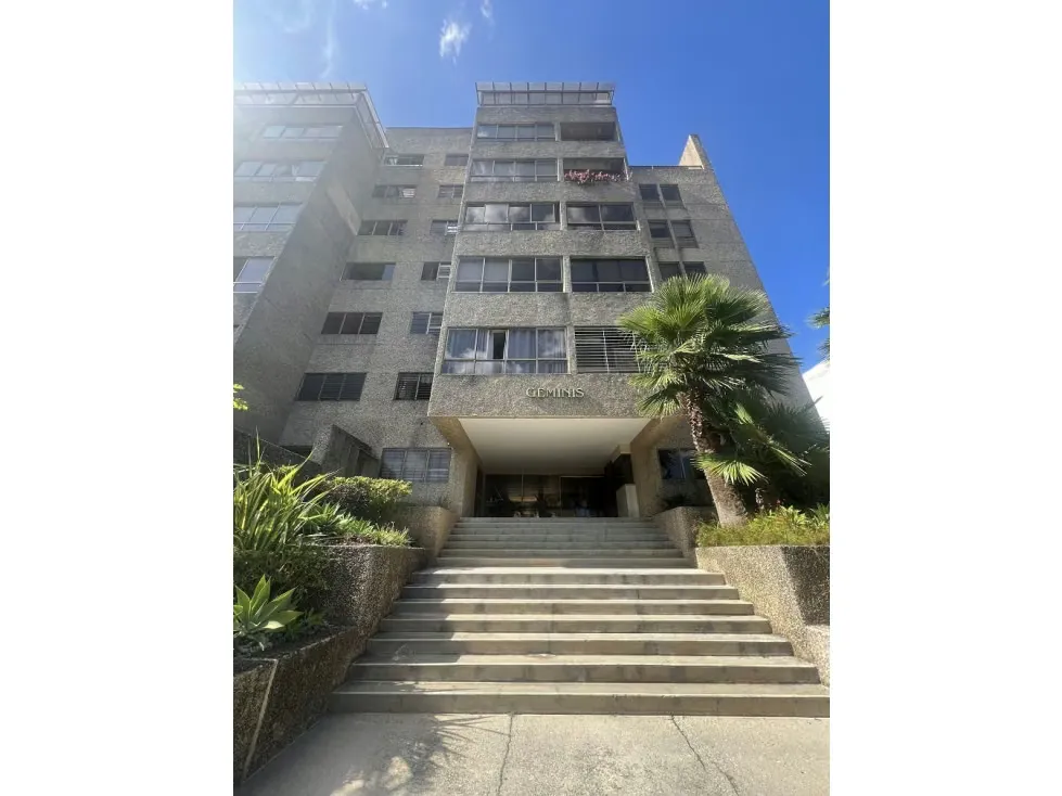 VENTA DE APARTAMENTO PB EN LOS SAMANES