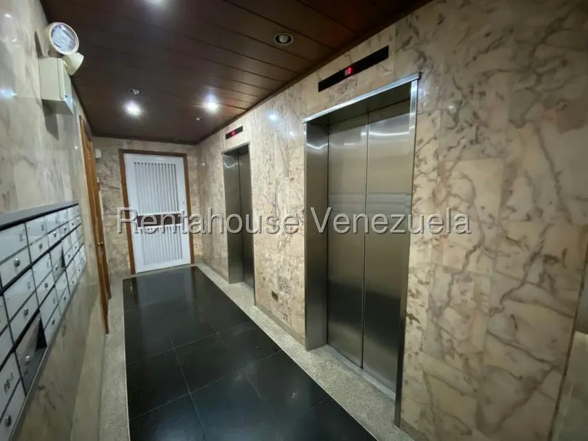 Apartamento (1 Nivel) en Venta en La Alameda, Distrito Metropolitano - 8