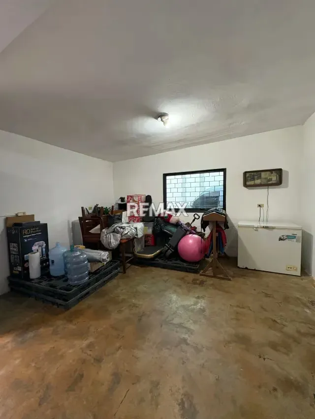 En Venta Oficinas con almacén en cabudare fácil acceso a la Av. Intercomunal - 19