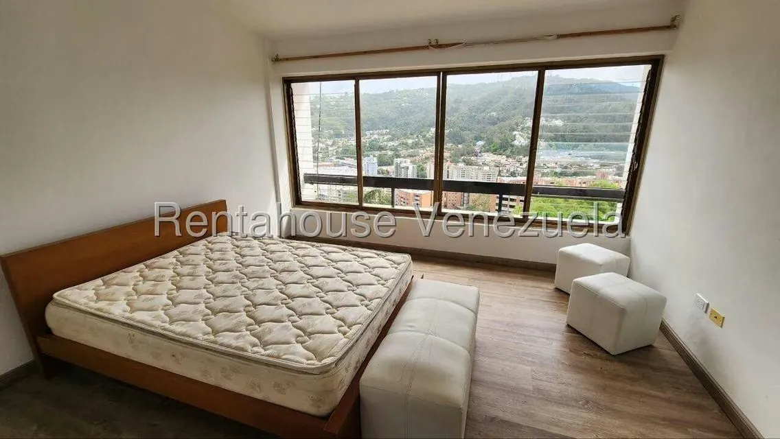 Casa (Duplex) en Alquiler en Los Naranjos del Cafetal, Distrito Metropolitano - 13