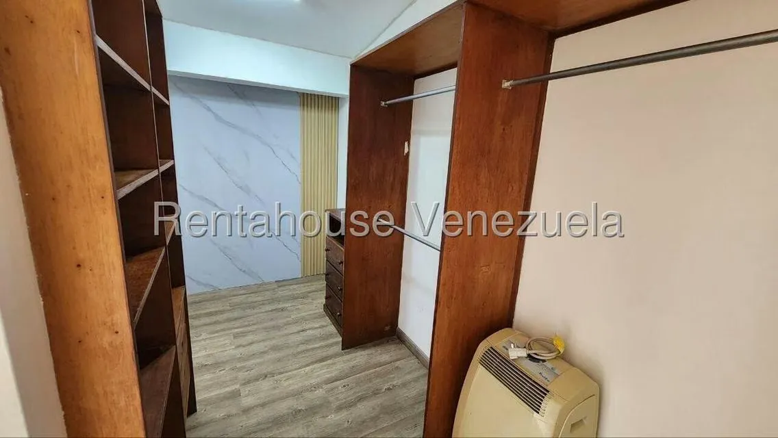 Casa (Duplex) en Alquiler en Los Naranjos del Cafetal, Distrito Metropolitano - 15