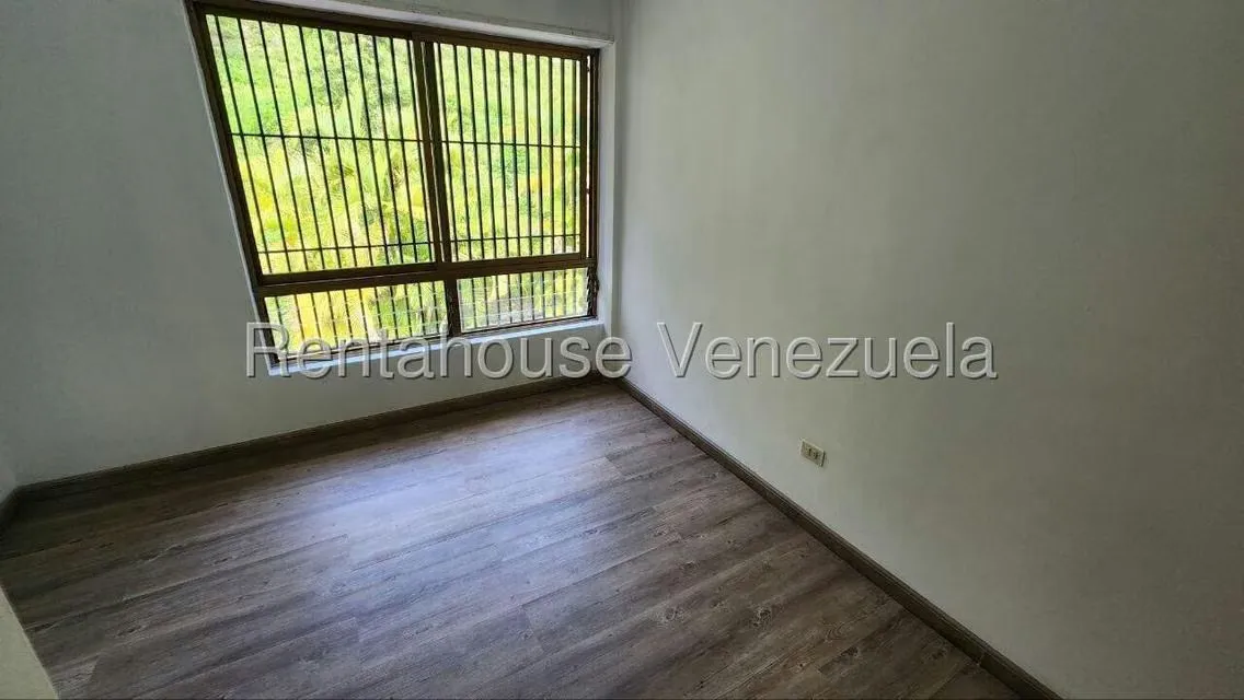 Casa (Duplex) en Alquiler en Los Naranjos del Cafetal, Distrito Metropolitano - 17