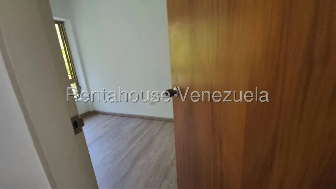 Casa (Duplex) en Alquiler en Los Naranjos del Cafetal, Distrito Metropolitano - 18