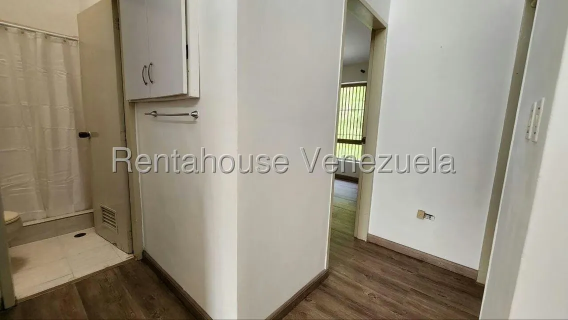 Casa (Duplex) en Alquiler en Los Naranjos del Cafetal, Distrito Metropolitano - 19
