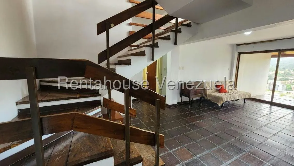 Casa (Duplex) en Alquiler en Los Naranjos del Cafetal, Distrito Metropolitano - 9