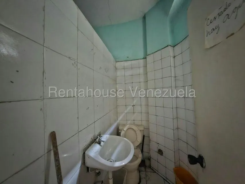 Edificio en Venta en Zona Centro, Aragua - 104