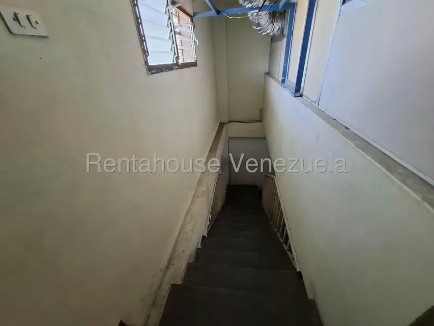 Edificio en Venta en Zona Centro, Aragua - 112