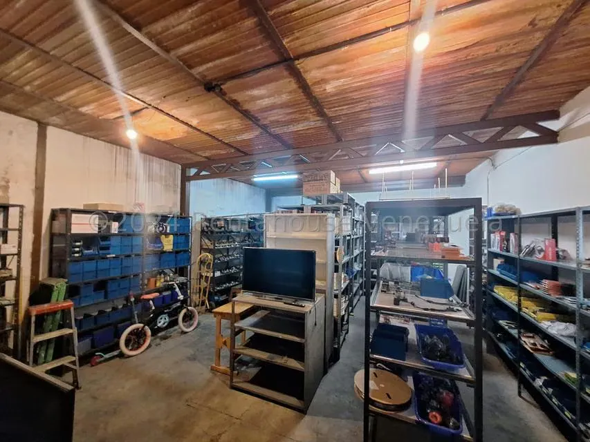 Edificio en Venta en Zona Centro, Aragua - 27