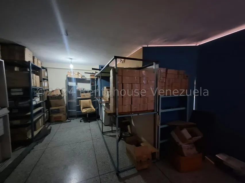 Edificio en Venta en Zona Centro, Aragua - 38