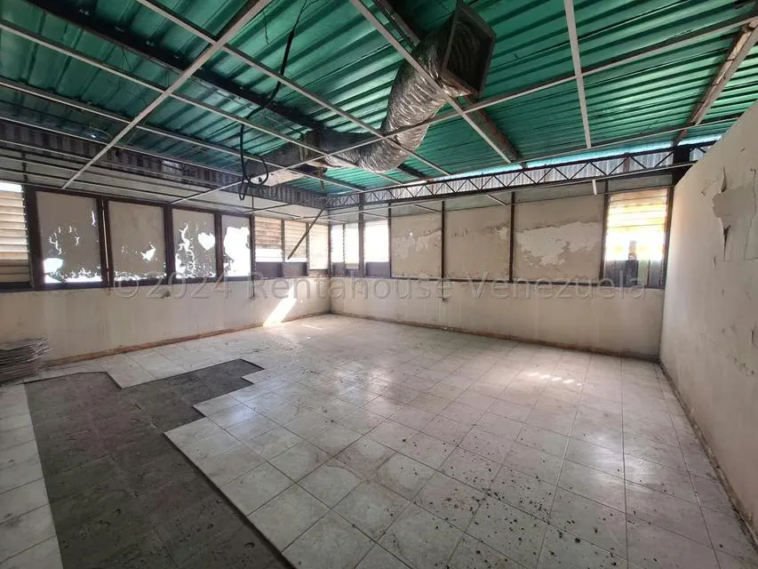 Edificio en Venta en Zona Centro, Aragua - 42