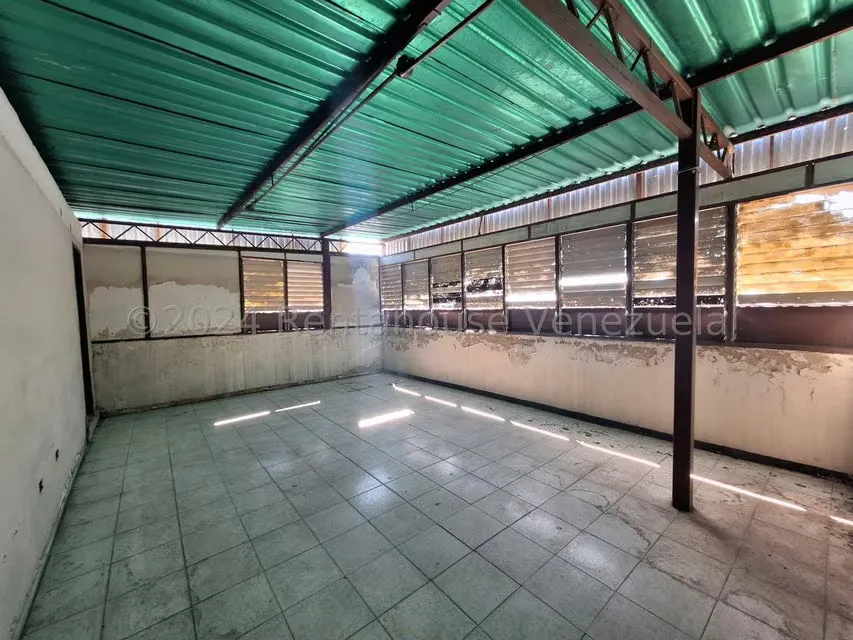 Edificio en Venta en Zona Centro, Aragua - 47