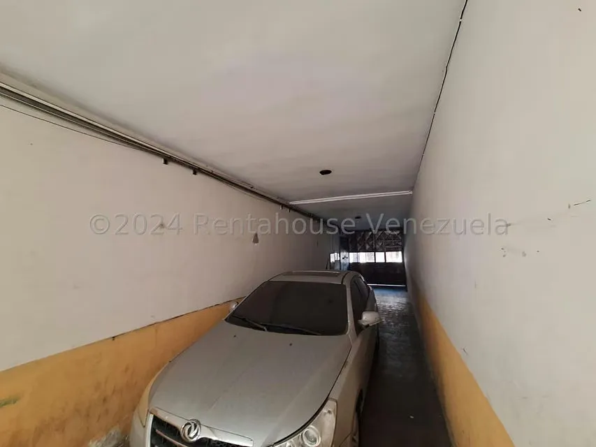 Edificio en Venta en Zona Centro, Aragua - 58