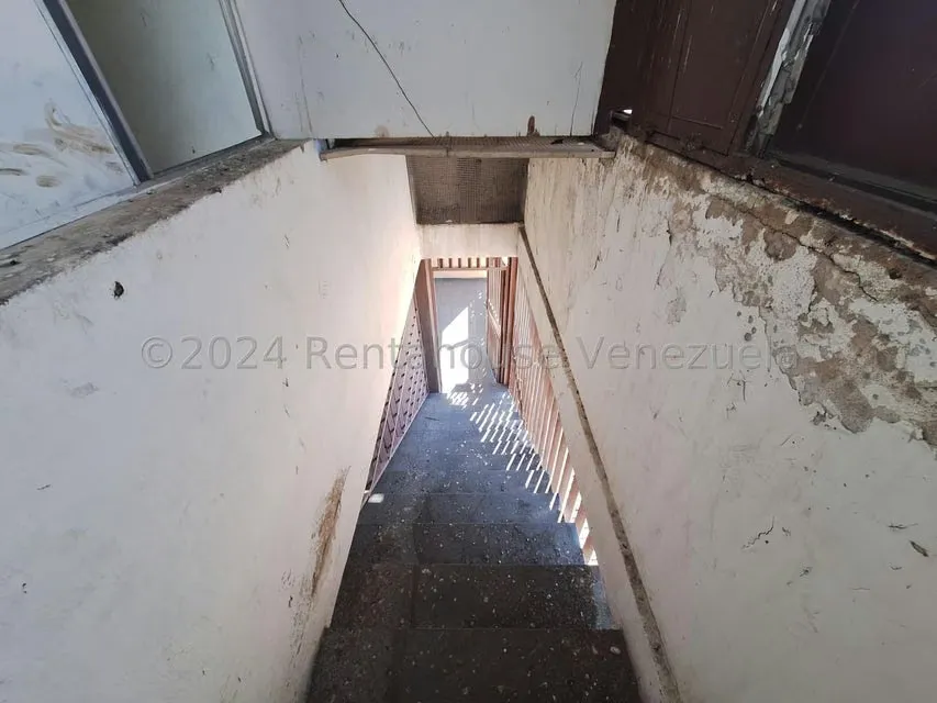 Edificio en Venta en Zona Centro, Aragua - 60