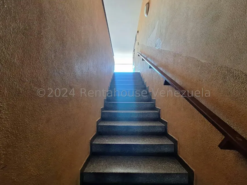 Edificio en Venta en Zona Centro, Aragua - 62