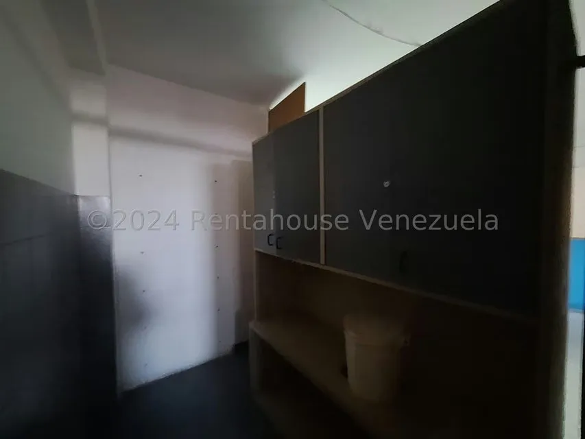 Edificio en Venta en Zona Centro, Aragua - 63