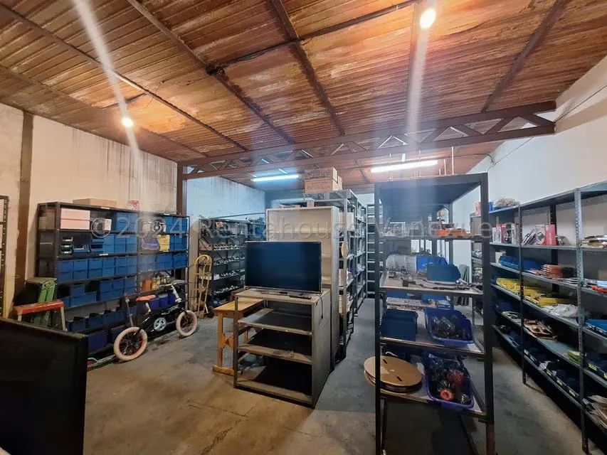 Edificio en Venta en Zona Centro, Aragua - 67