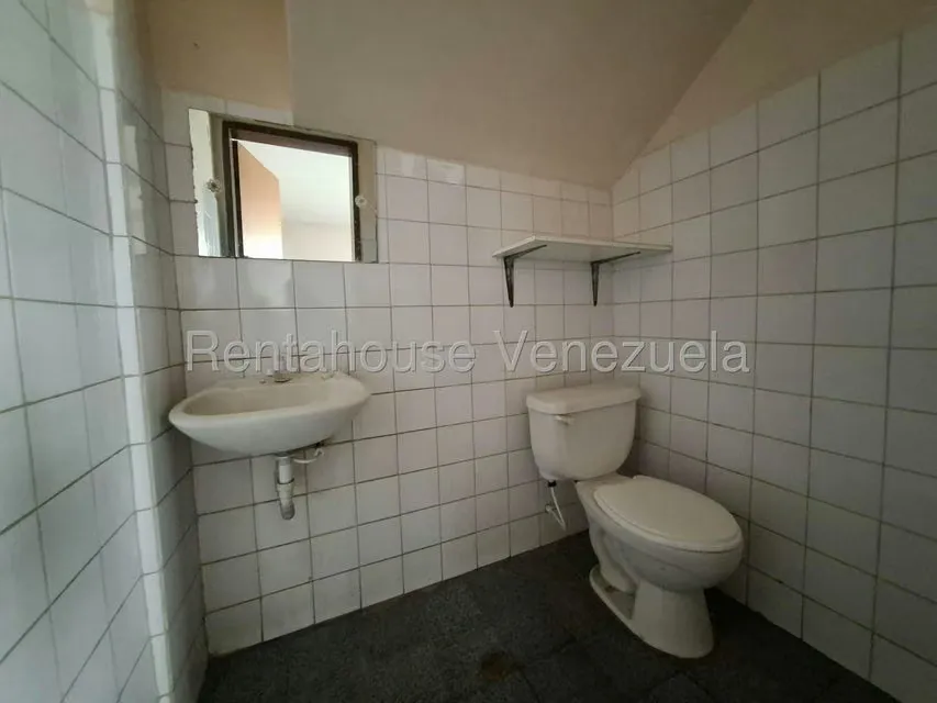 Edificio en Venta en Zona Centro, Aragua - 75