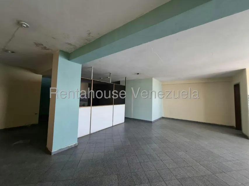 Edificio en Venta en Zona Centro, Aragua - 96