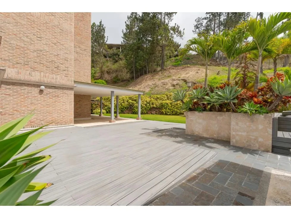Se vende Apto 290m² + 450m² de Terraza 3h+s/3b+s/6p Los Naranjos - 3