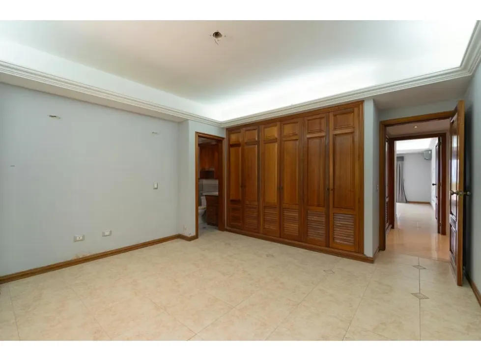 Se vende Apto 290m² + 450m² de Terraza 3h+s/3b+s/6p Los Naranjos - 24