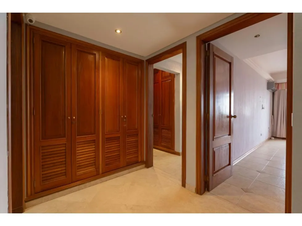 Se vende Apto 290m² + 450m² de Terraza 3h+s/3b+s/6p Los Naranjos - 32