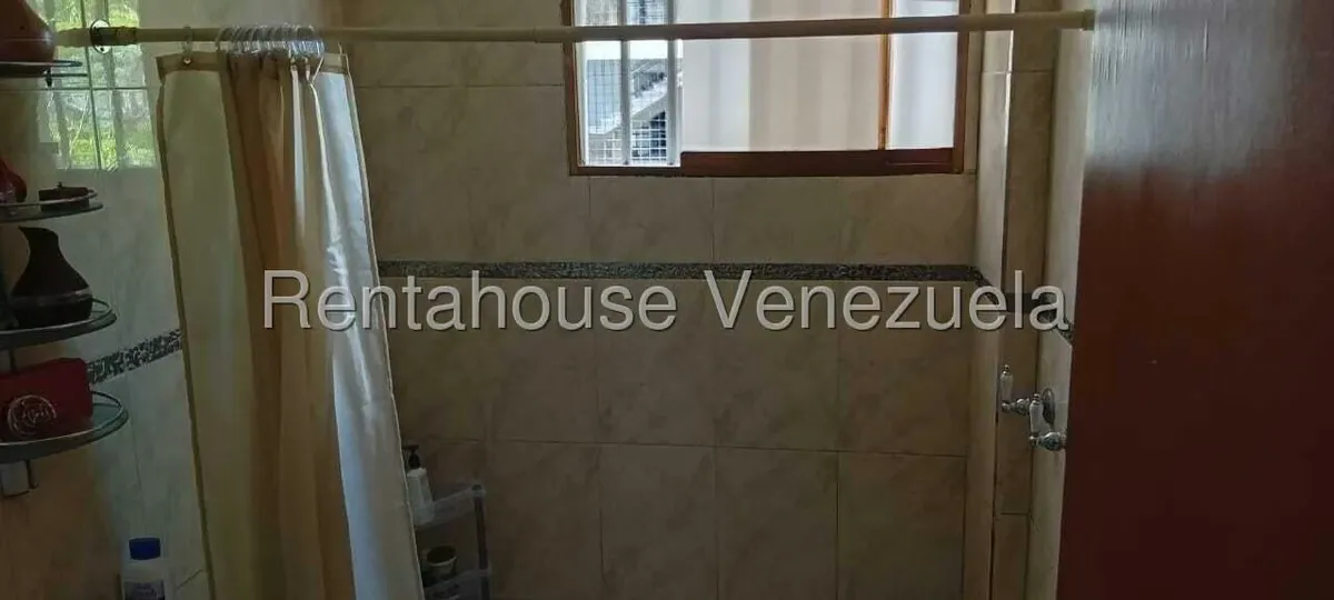 Apartamento (1 Nivel) en Venta en El Bosque, Distrito Metropolitano - 17