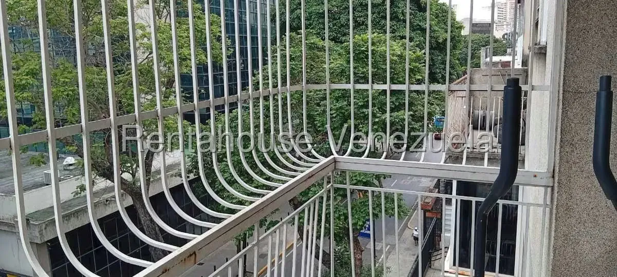 Apartamento (1 Nivel) en Venta en El Bosque, Distrito Metropolitano - 25
