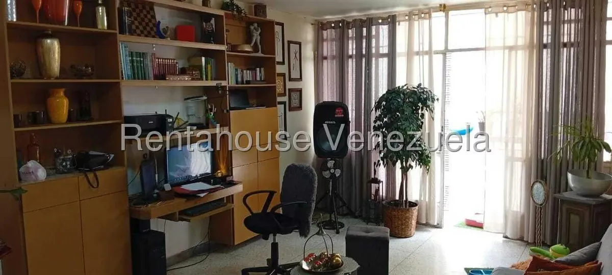 Apartamento (1 Nivel) en Venta en El Bosque, Distrito Metropolitano - 3