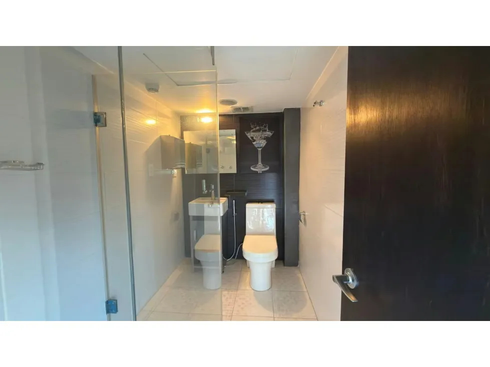 EN VENTA OFICINA DUPLEX TORRE TAMANACO EL ROSAL - 13