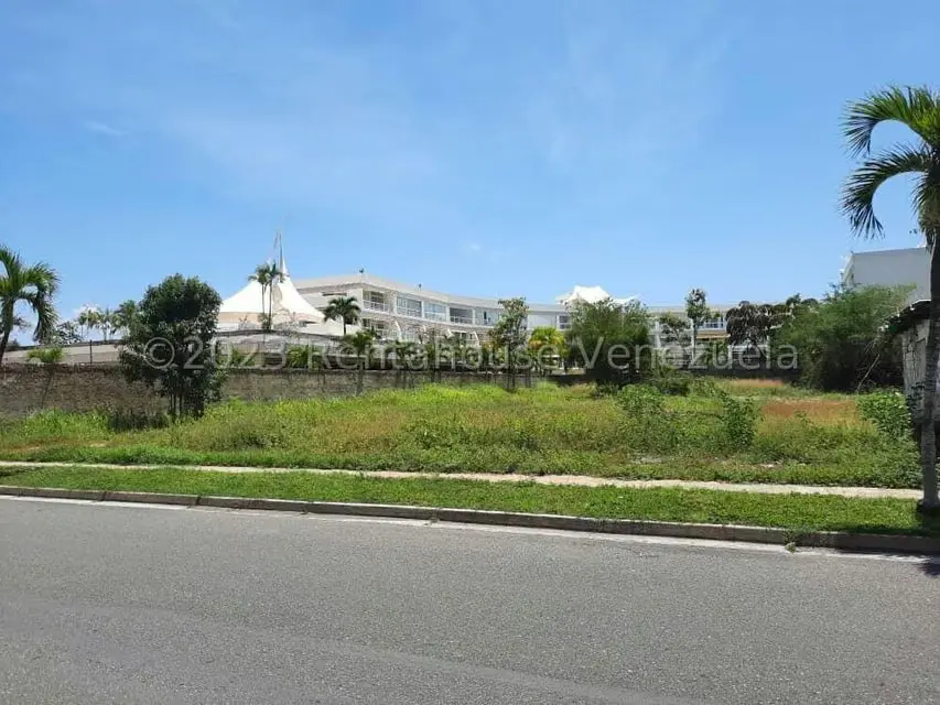 Terreno (Residencial) en Venta en Puerto Encantado, Miranda - 3