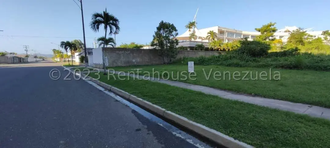 Terreno (Residencial) en Venta en Puerto Encantado, Miranda - 4