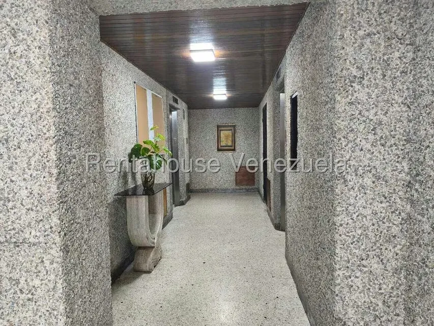 Apartamento (1 Nivel) en Venta en Lago Mar Beach, Zulia - 2