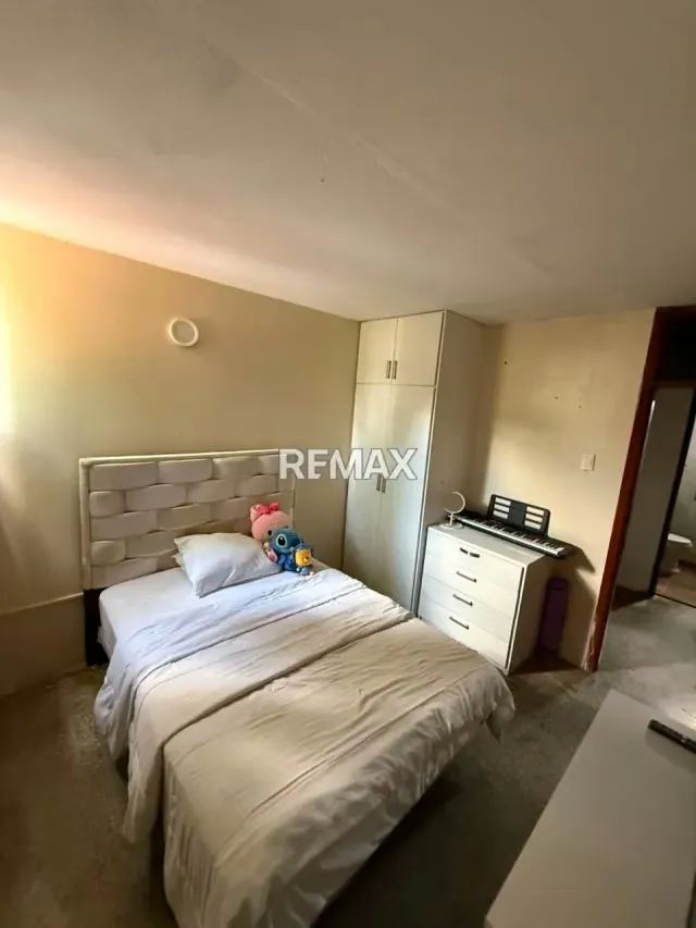 Amplio y bello Apartamento en Venta Ubicado en piso 2 Bloque 12 de la Urbanización la Beatriz Valera. - 3