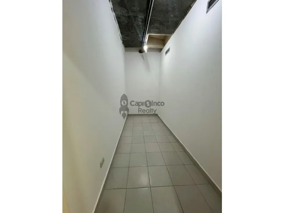Oficina / Consultorio en alquiler en C.C. Cristal Naguanagua - 3