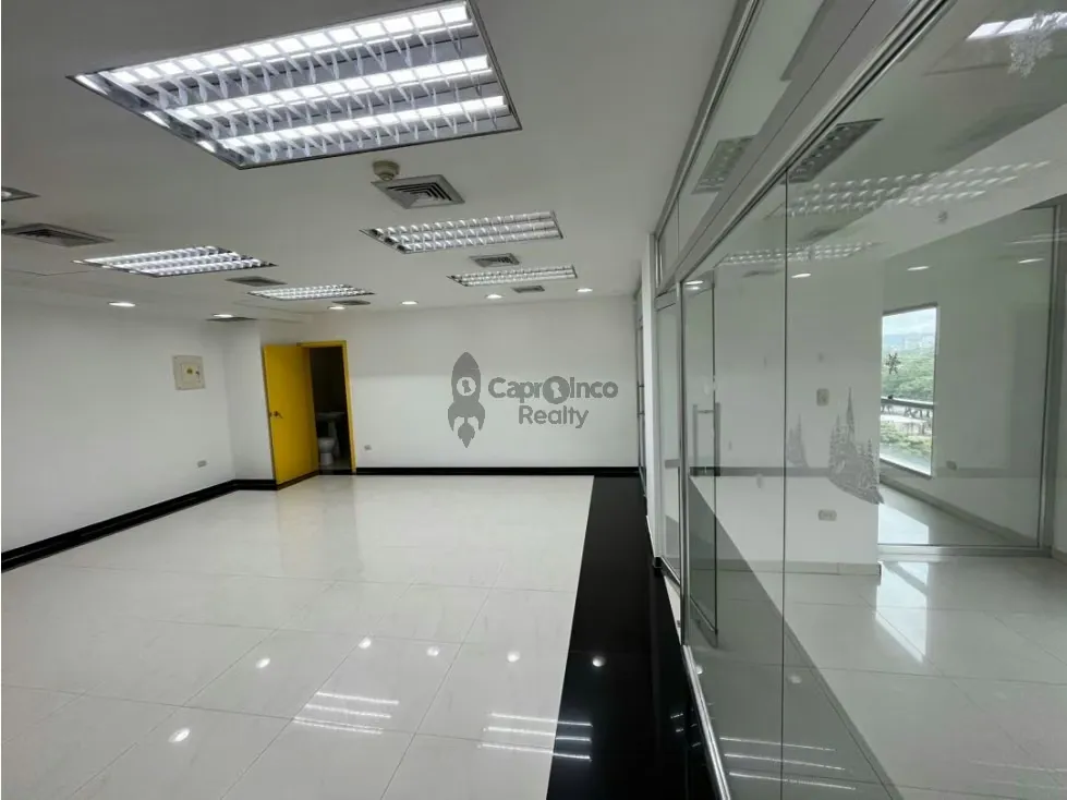 Oficina / Consultorio en alquiler en C.C. Cristal Naguanagua - 6