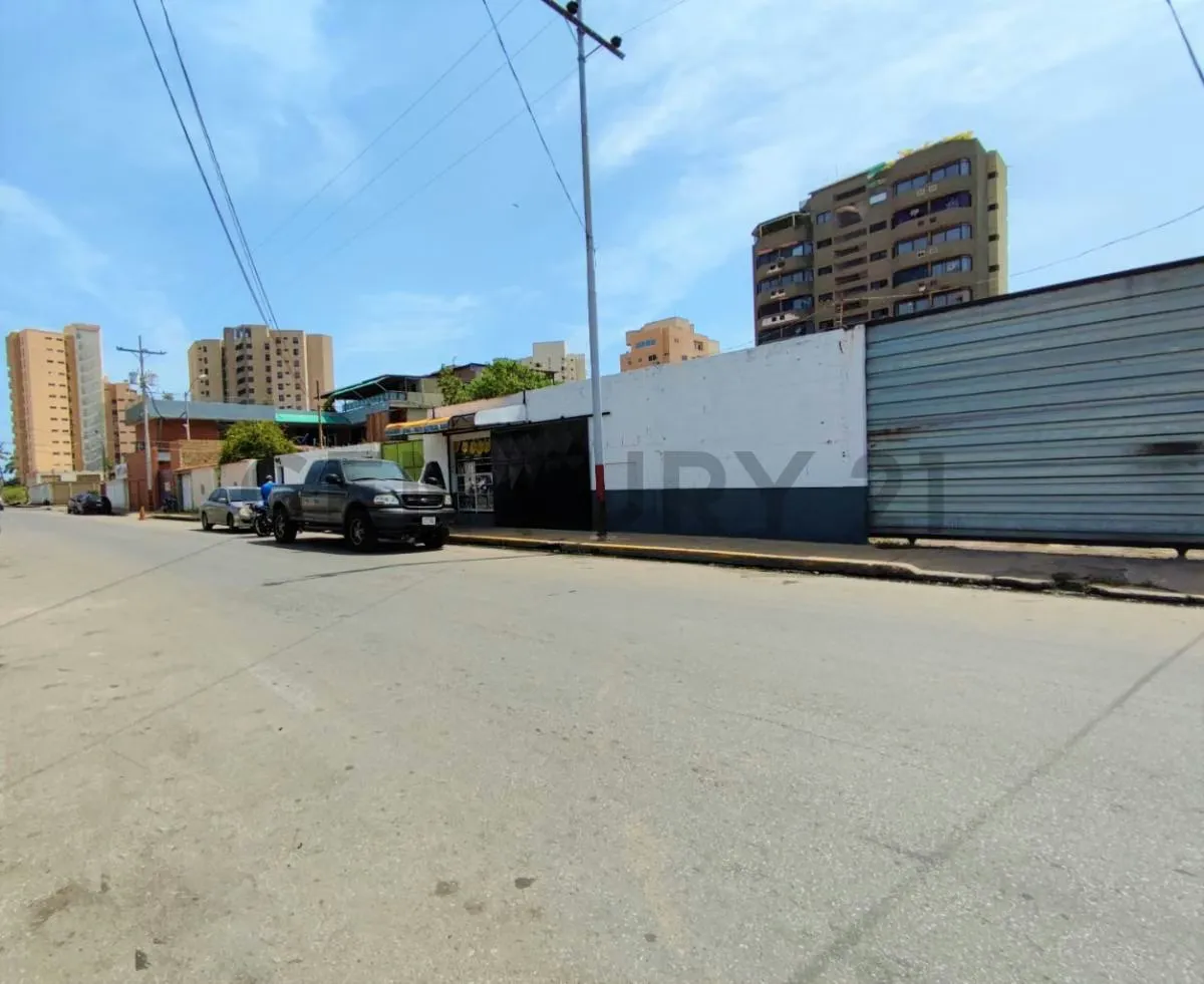 Excelente terreno zonificación R-5, de 530 m2 en Lecheria