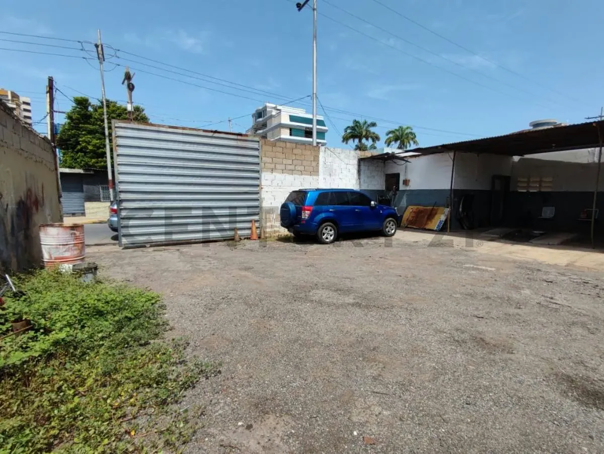 Excelente terreno zonificación R-5, de 530 m2 en Lecheria - 4