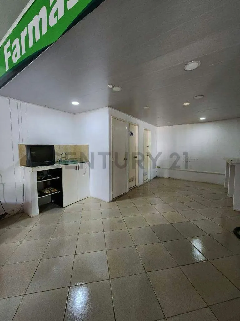 Local comercial en Puerto la Cruz, Anzoátegui - 9