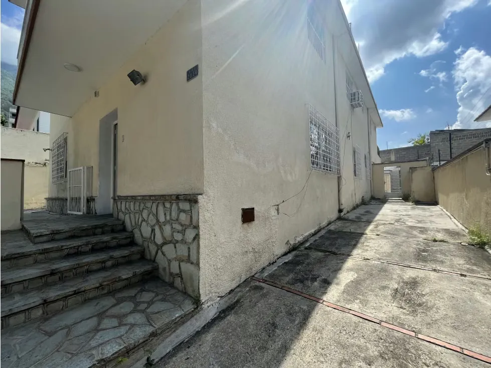Alquilo anexo 200m2 Altamira 4389 - 12